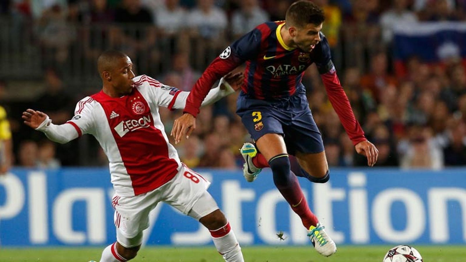 El central del Barcelona se ha estrenado en la Champions con un buen gol de cabeza a pase de Neymar, tras adelantarse a la defensa.