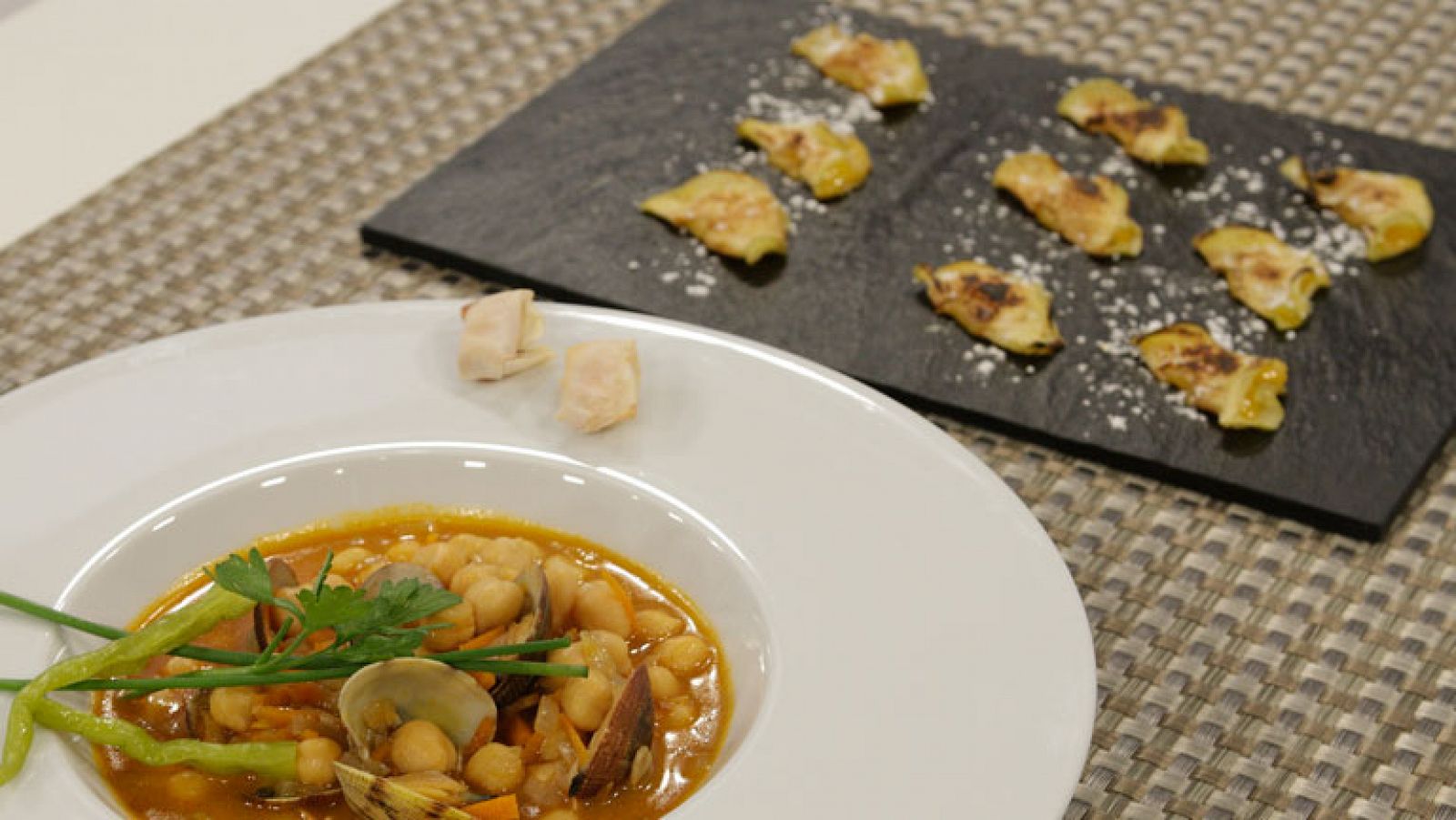 RTVE Cocina: Garbanzos con almejas | RTVE Play