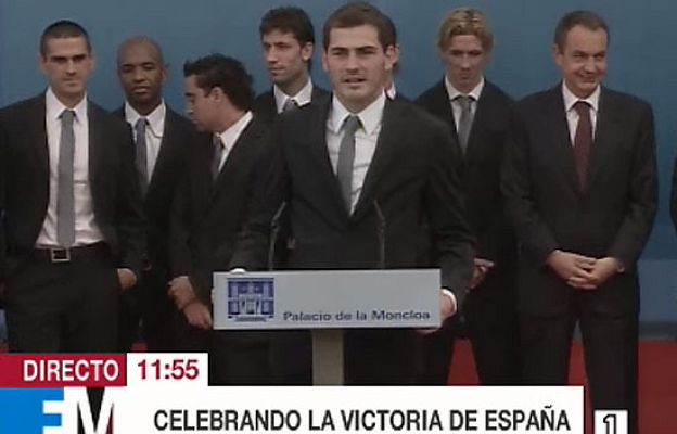  - Casillas y Aragones hablan en La Moncloa