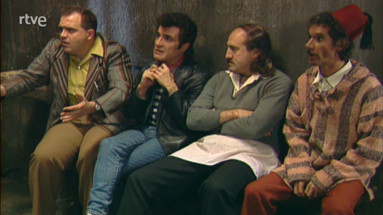 Makinavaja - El mejor amigo del hombre es ... el polisia - Ver ahora