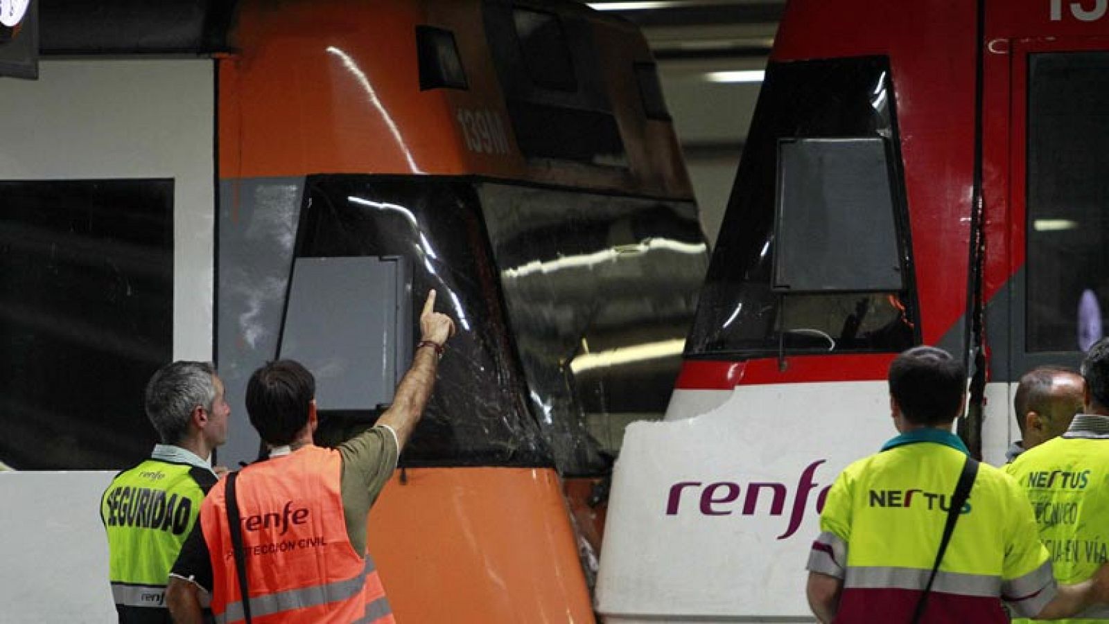 22 heridos por el choque de dos trenes de cercanías en Barcelona