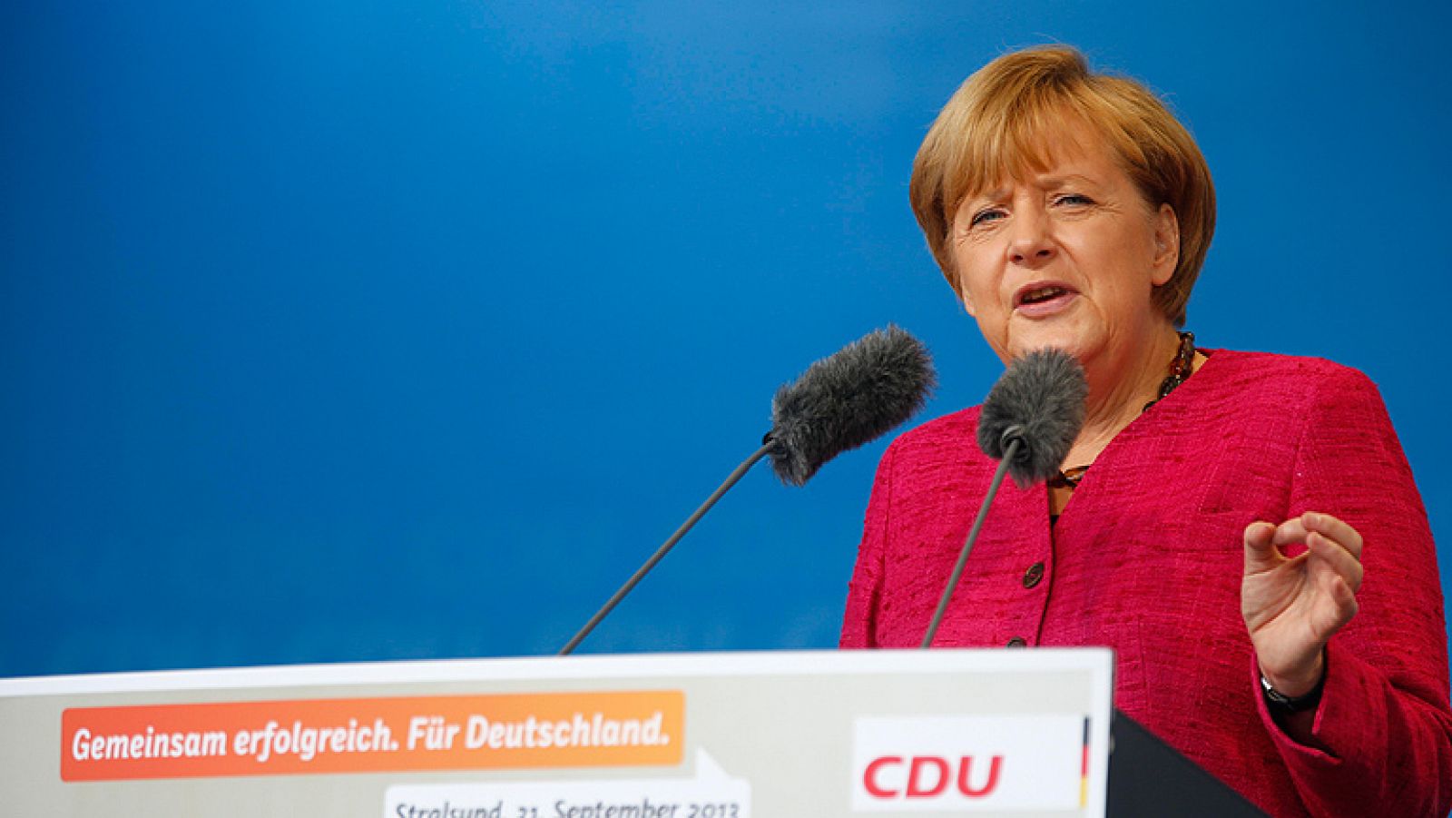Telediario 1: Merkel pide unidad de voto en las urnas | RTVE Play