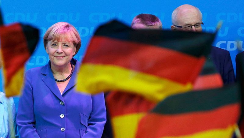  Merkel, satisfecha con los resultados de las elecciones federales