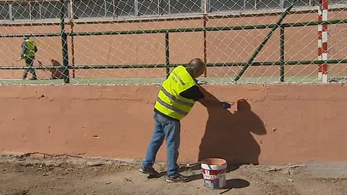 Telediario 1 - 4.500 parados participan en programas de colaboración social en España en lo que va de año