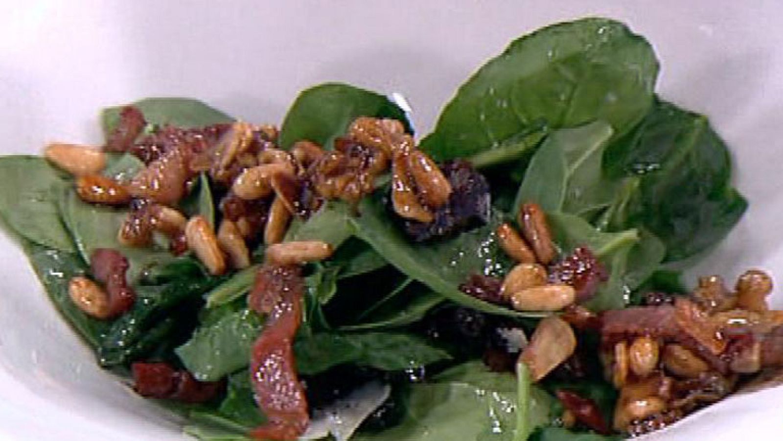 Ensalada crujiente de espinacas