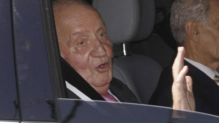 Telediario 1 - El rey horas antes de su operación