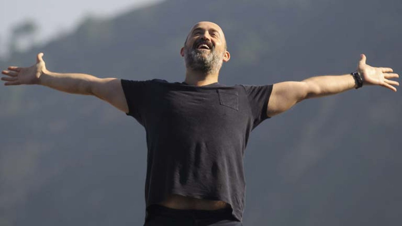 Entrevista a Javier Cámara, protagonista de 'Vivir es fácil con los ojos cerrados' | Ver