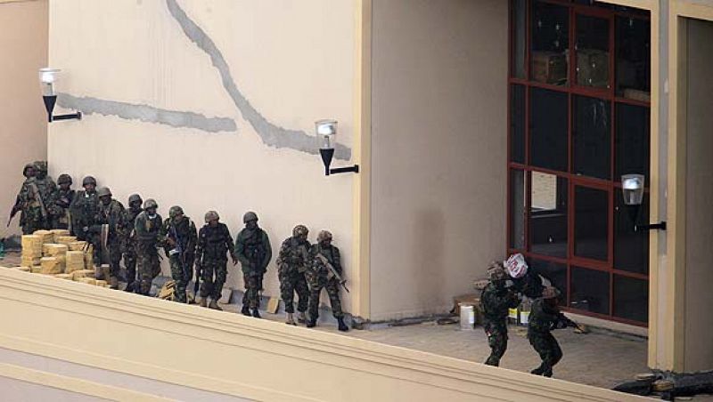 El presidente de Kenia declara el fin del asalto al centro comercial de Nairobi | Ver