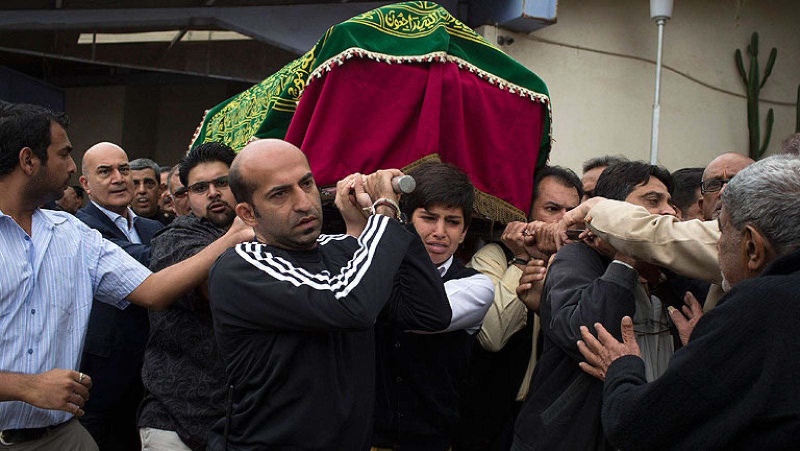 Kenia comienza a investigar el asalto al centro comercial bajo duelo nacional | Ver