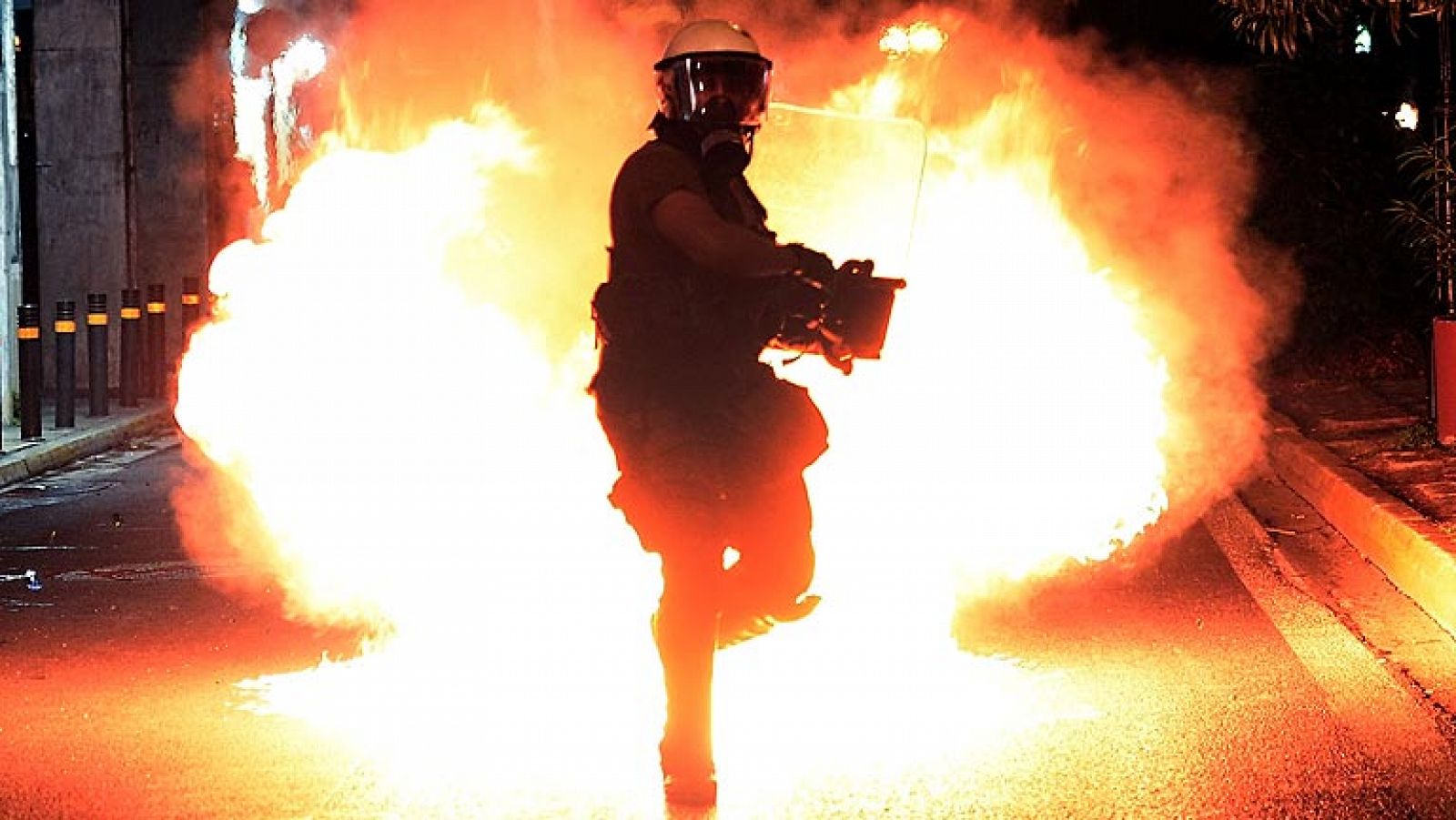 Sin programa: Disturbios en Grecia  | RTVE Play