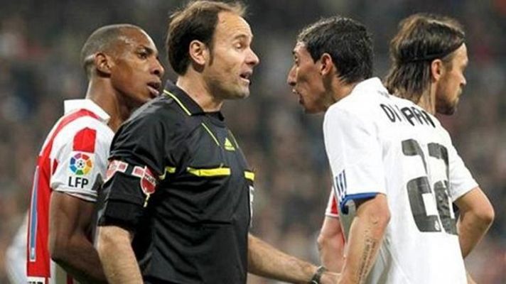 Telediario 1 - Mateu Lahoz, un árbitro experto en derbis madrileños