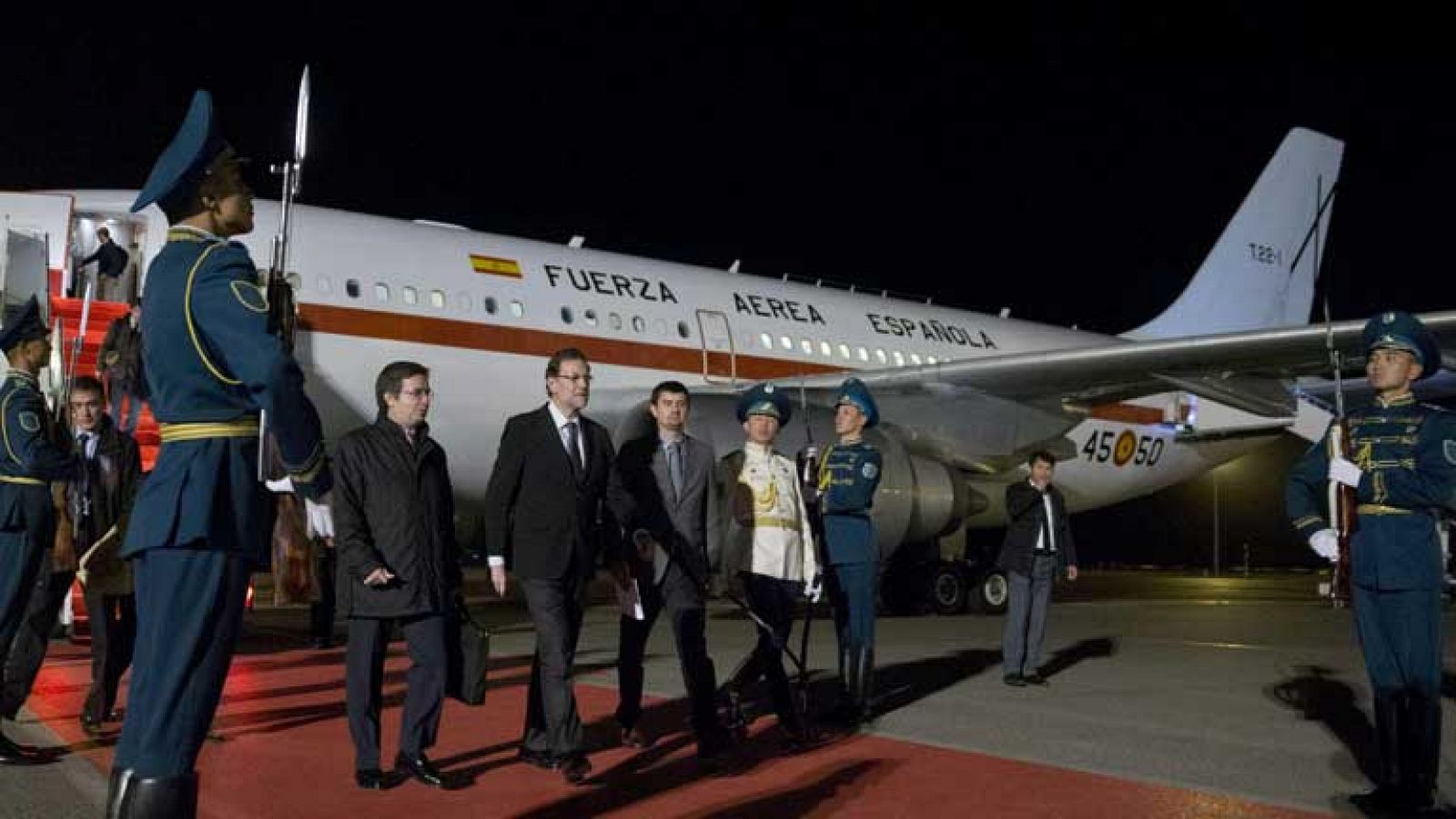 Telediario 1: Rajoy llega a Kazajistán  | RTVE Play