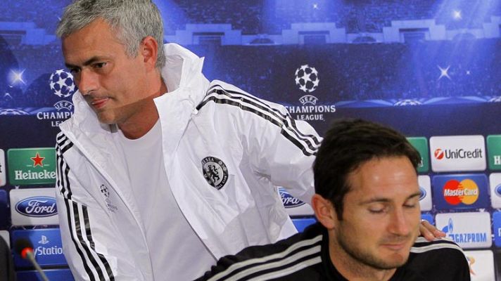 Telediario 1 - Mourinho da por acabada la rueda de prensa y se marcha