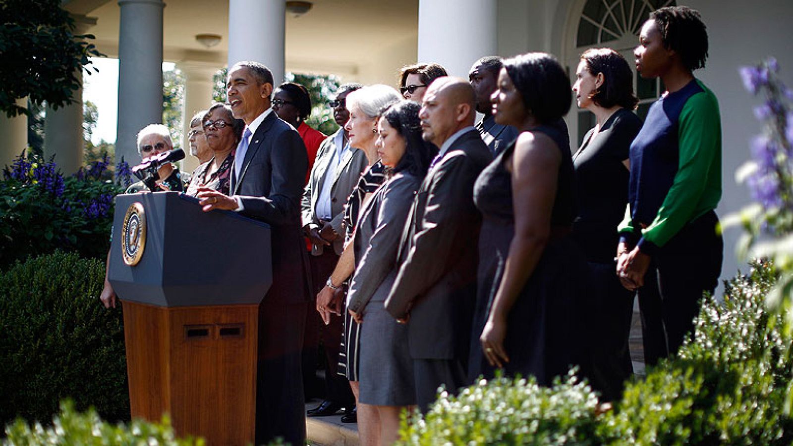 Obama urge a los republicanos a reabrir la Administración y a cesar su ¿cruzada ideológica" | Ver