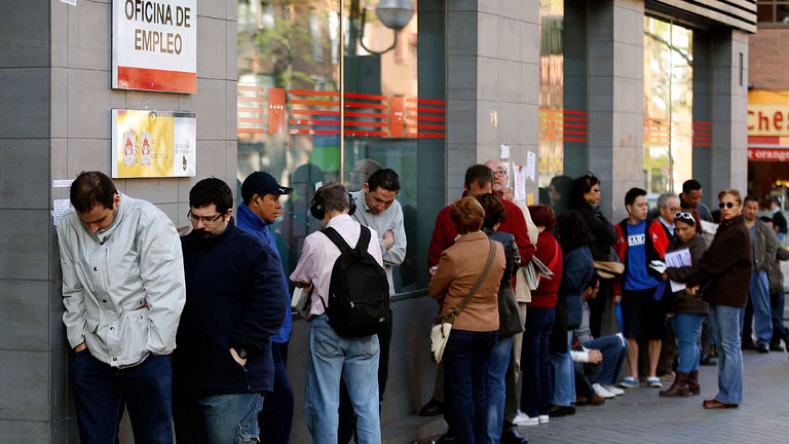 El paro registrado subió en 25.572 personas en septiembre y el total queda en 4,72 millones