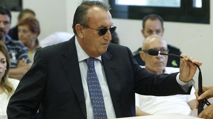 Informativo 24h - Fabra niega recibir "maletines"