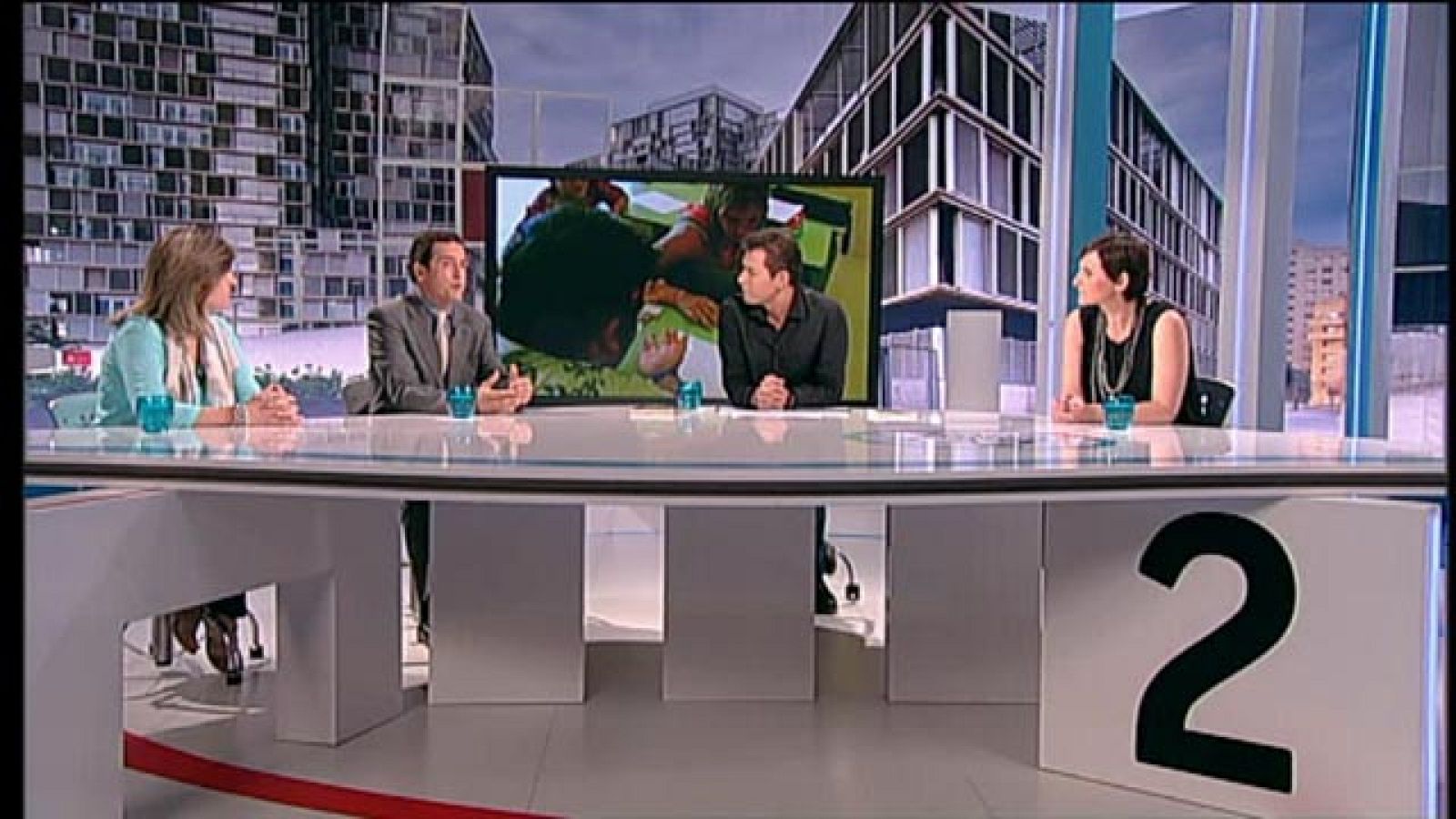 Para Todos La 2 - Debate: Educar a adolescentes