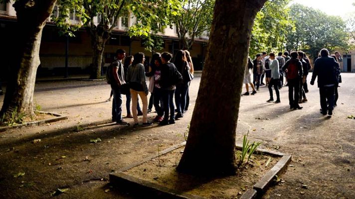 Telediario 1 - Identificación de género en menores