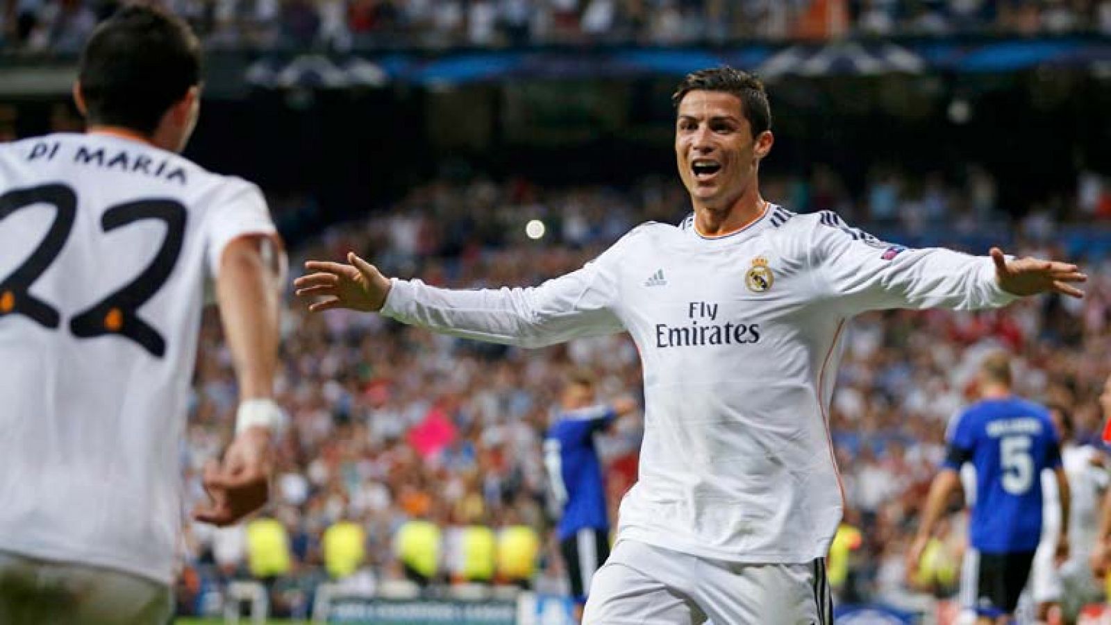 Telediario 1: Cristiano y Di María lideran la goleada del Madrid al Copenhague (4-0) | RTVE Play
