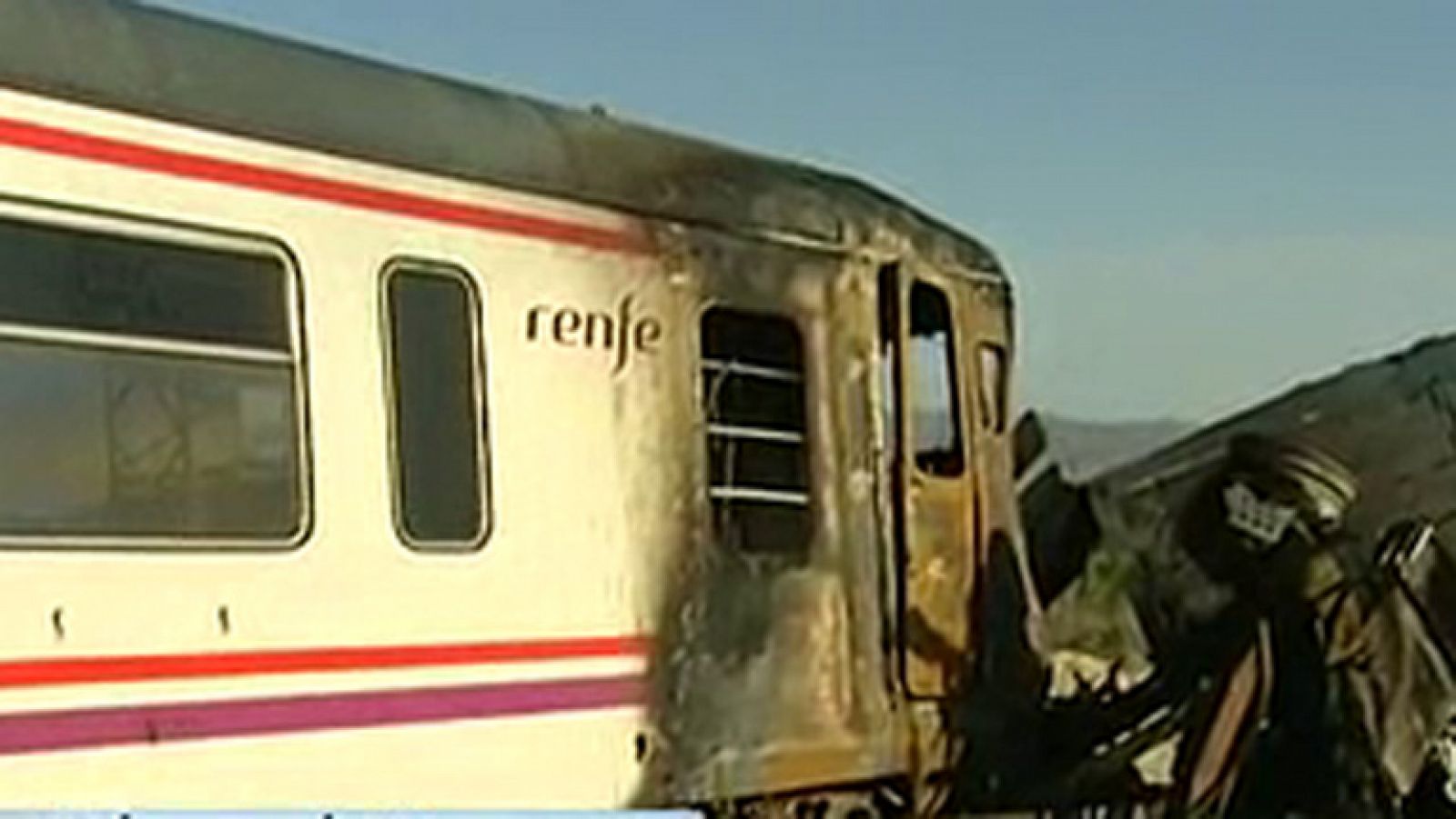 Una colisión entre un camión y un tren de cercanías se salda con quince heridos en Almería