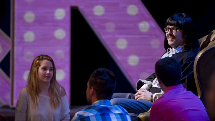 Torres y Reyes - El consultorio: Mentiras en la red