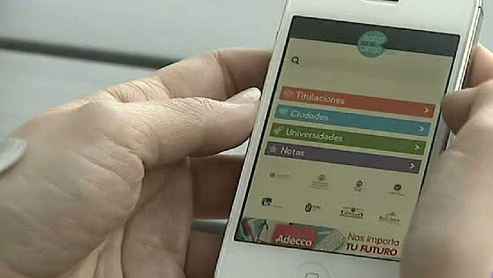 La Audiencia Nacional da la razón a un director de colegio que accedió a contenidos del móvil de un alumno