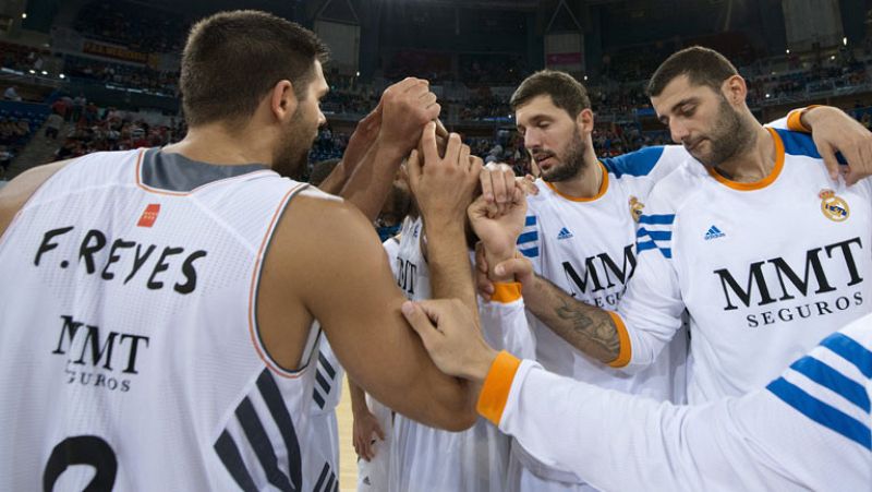 El Real Madrid, que defiende el título, jugará mañana la final de la Supercopa española de baloncesto de Vitoria después de avasallar al Bilbao Basket por 100-61 en un duelo finiquitado en el segundo cuarto.