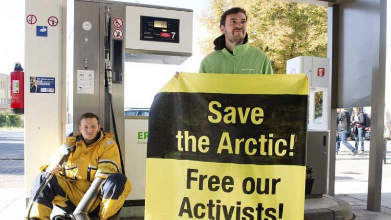 Greenpeace exige la liberación de los activistas detenidos en Rusia