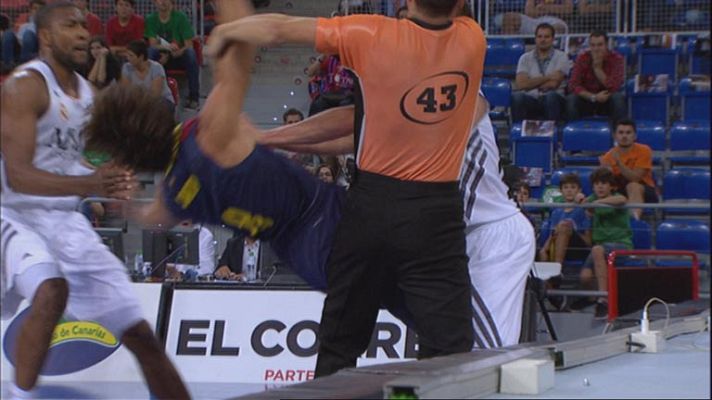 Baloncesto en RTVE - La tangana entre Sada y Carroll en la final de la Supercopa