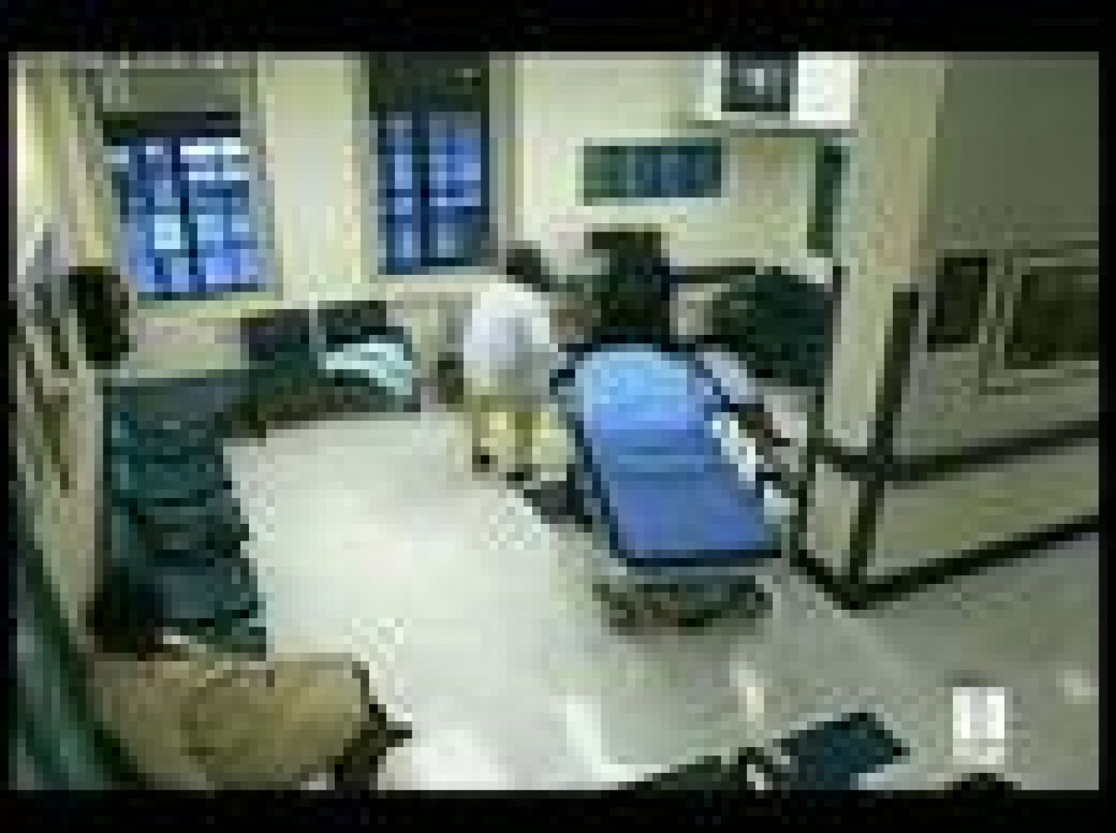 Muere en un hospital tras esperar durante 24 hora ayuda | Ver