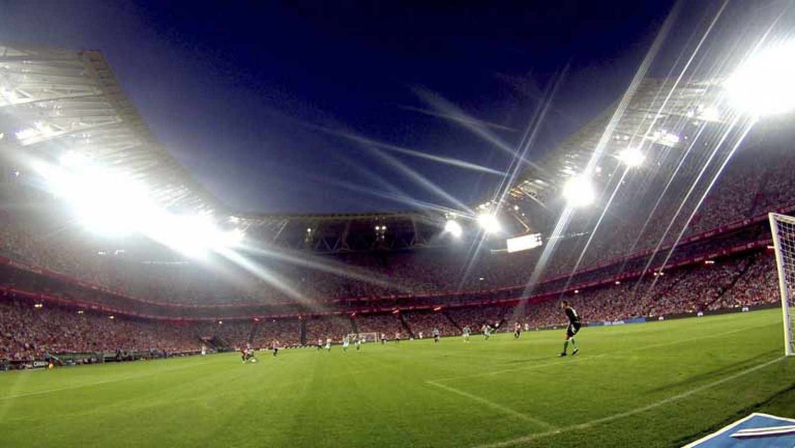 Telediario 1: Los estadios de la Liga española se vacían | RTVE Play