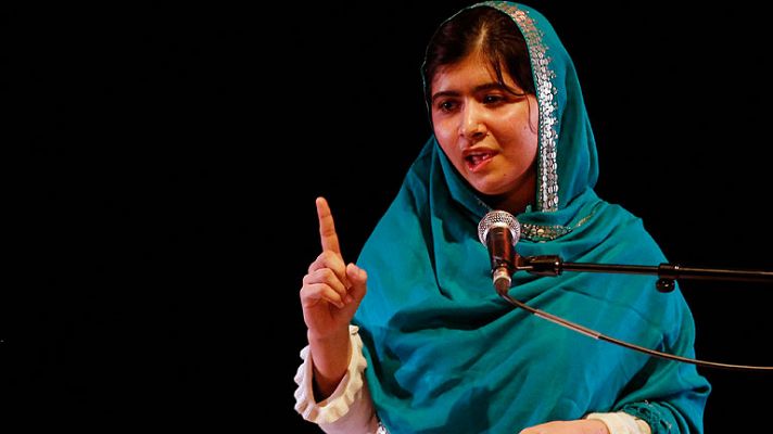 La joven paquistaní Malala Yousafzai pide que se dialogue con los talibanes