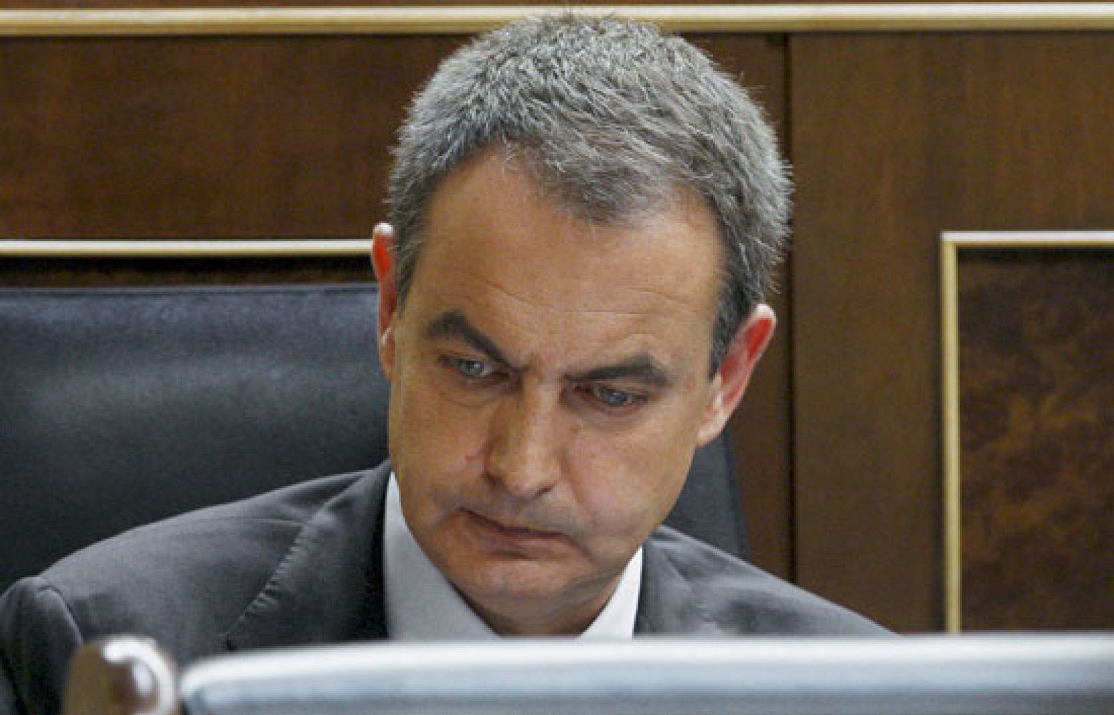Zapatero reconoce las "malas cifras" | Ver