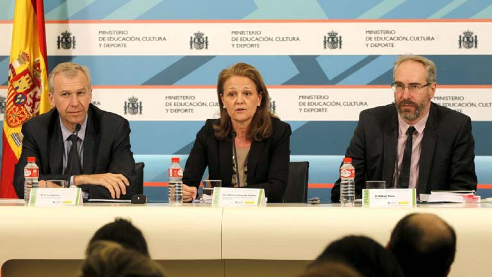 Los españoles somos los últimos de la lista en matemáticas y los penúltimos en comprensión lectora, según la OCDE