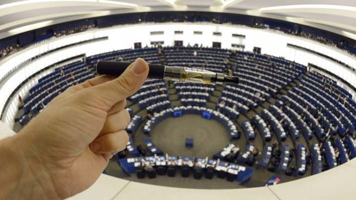 Telediario 1 - La UE prohibe el tabaco de sabores