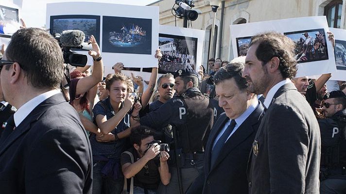 Barroso, abucheado en Lampedusa