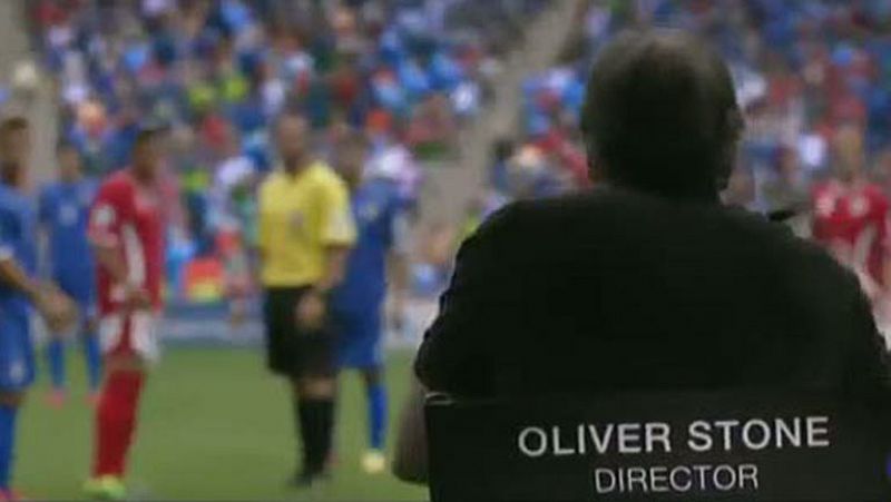 Falcao, Agüero y David Luiz forman el último elenco elegido por Oliver Stone. El célebre director los ha dirigido en un anuncio para promocionar el Mundial 2014 en una televisión suramericana.