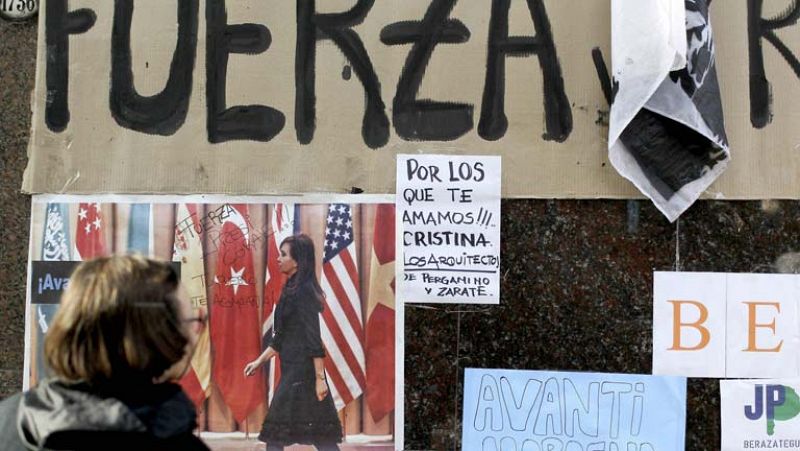 La presidenta Cristina Fernández se encuentra con "buen ánimo", según el último parte médico