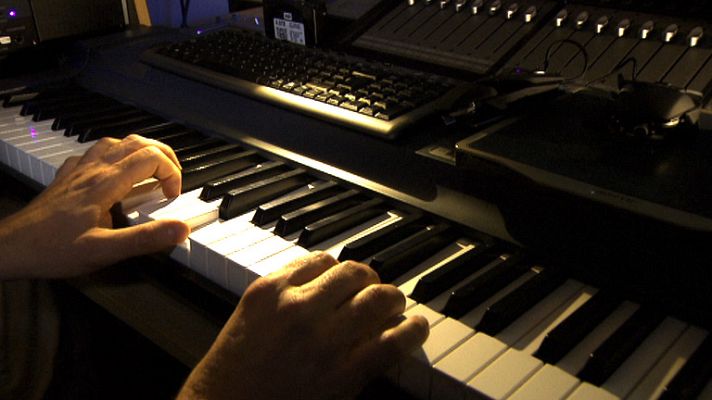 Águila Roja - Música - Ejemplo: Momento romántico