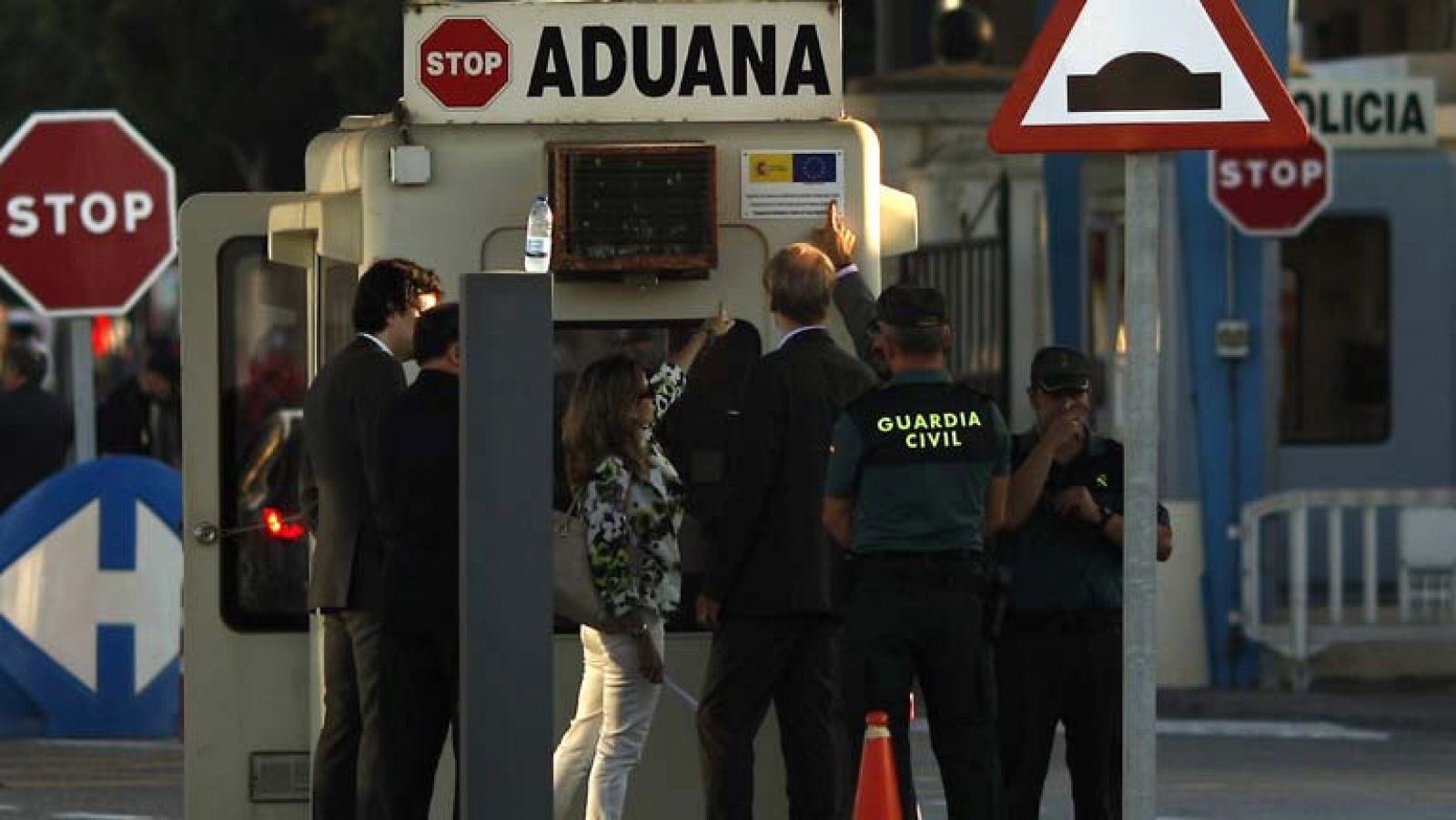 El ministro principal de Gibraltar no rectifica y se reafirma en sus acusaciones