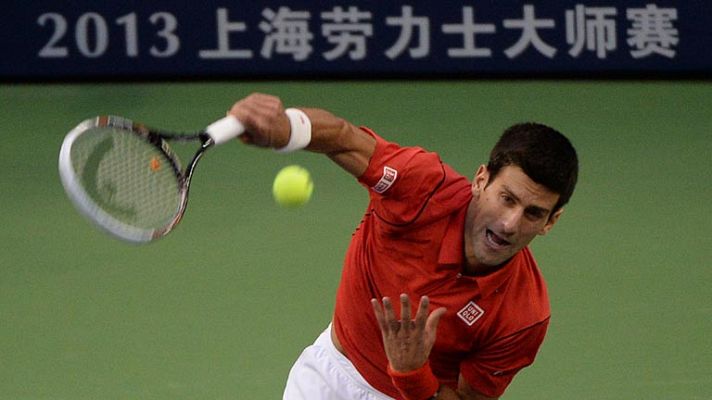 Djokovic derrota a Tsonga en la semifinal de Shanghái