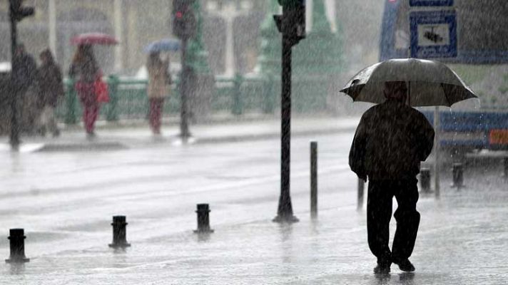 El tiempo - Nubes en el Cantábrico, sureste peninsular y Baleares