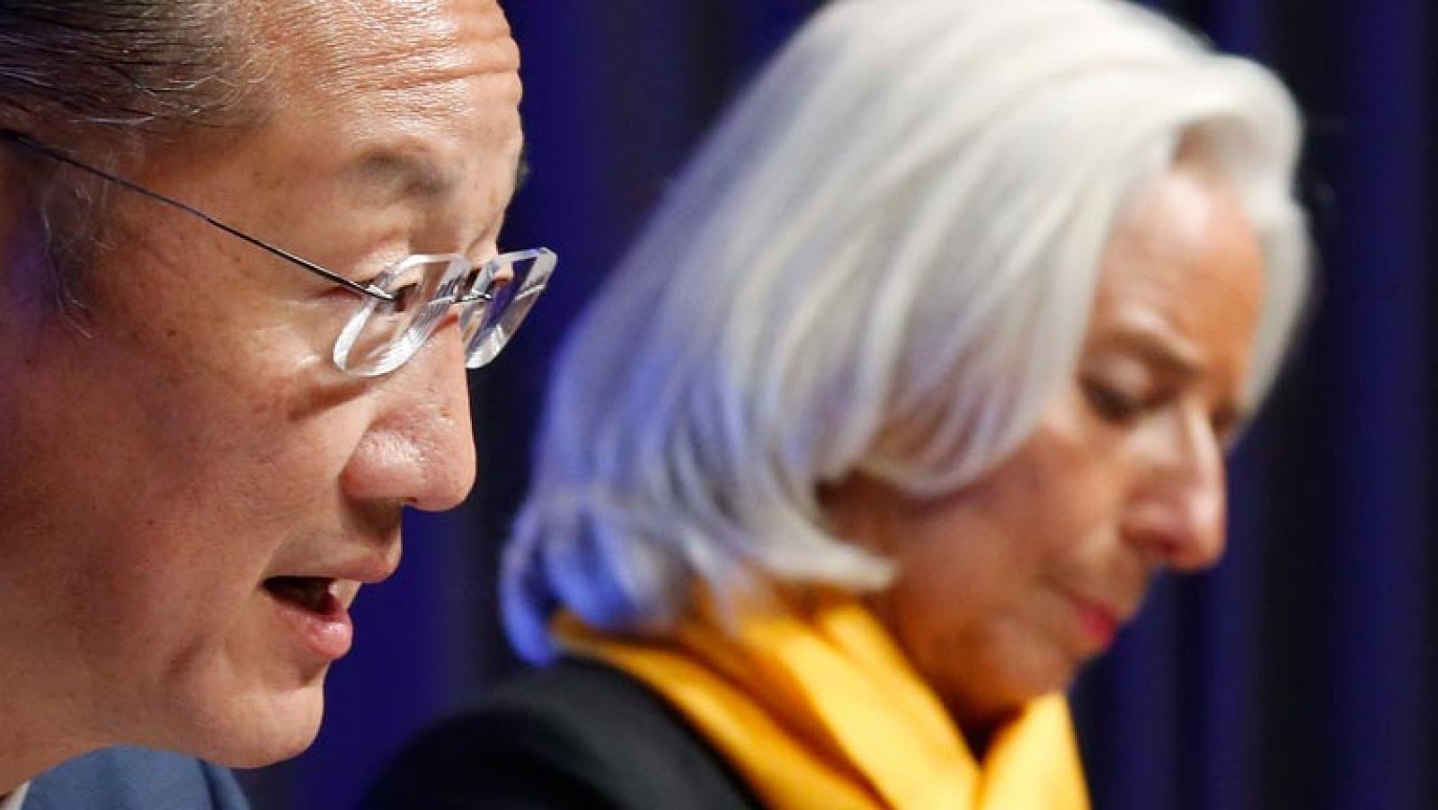 Informativo 24h: El cierre de la administración estadounidense protagoniza la reunión anual del FMI y el Banco Mundial | RTVE Play