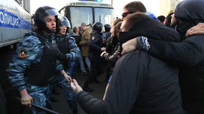 Telediario 1 - Telediario - 21 horas - 13/10/13