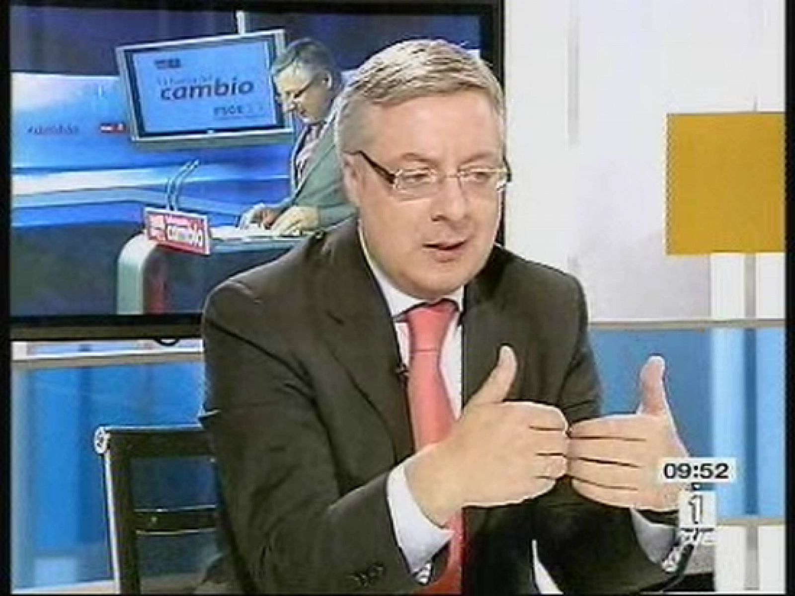 El secretario de Organización del PSOE, José Blanco, ha anunciado que una de las propuestas que se analizarán en el Congreso del PSOE será el derecho a voto de los inmigrantes que vivan en España de forma estable