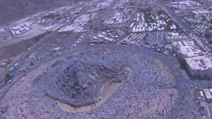 Telediario 1 - Reducen los permisos para La Meca