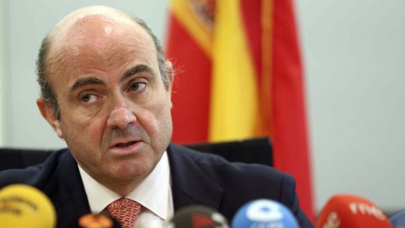 Luis de Guindos dice que el programa bancario español expirará a final de año