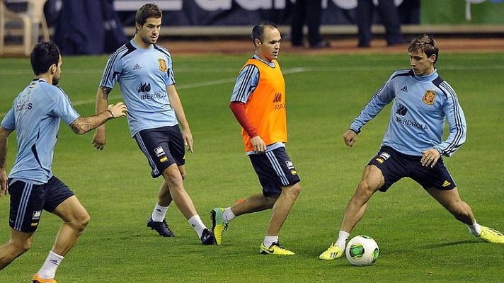 Los desayunos - España, a romper el muro defensivo de Georgia