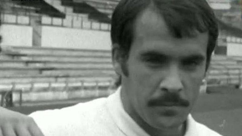 En estas nuevas entregas de Estudio Estadio vamos a repasar imágenes de equipos historicos de la Liga. Muchos de ellos importantes durante años en Primera. Ahora en situación dificil. Algunos, desaparecidos. Pero el recuerdo de los grandes dias, nunc