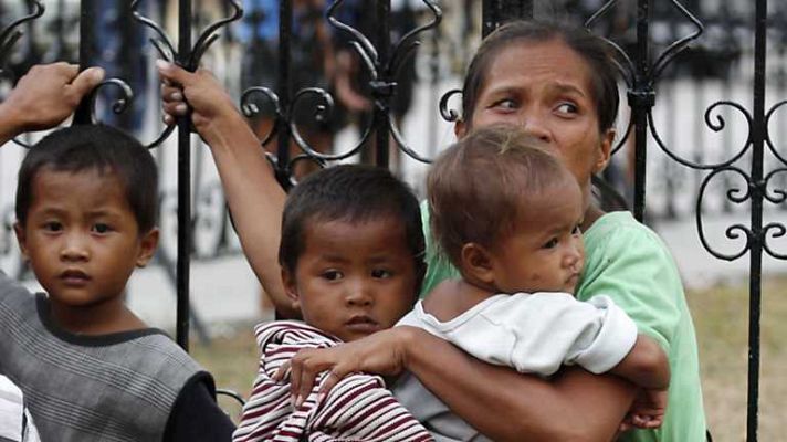 Telediario 1 - Telediario - 21 horas - 15/10/13